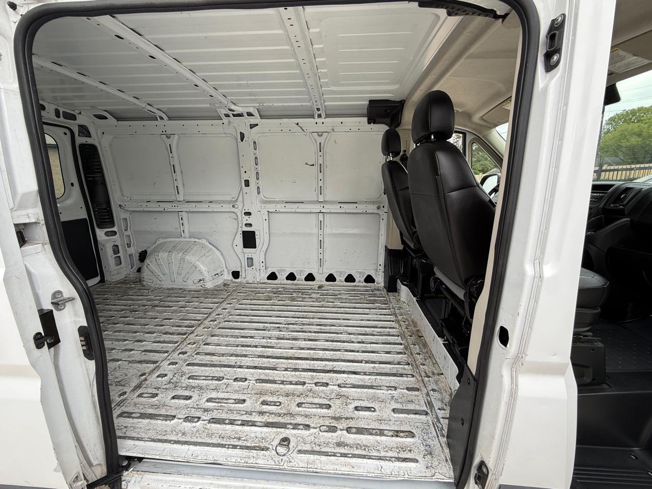 RAM Promaster 1500 Low Roof Tradesman 136-in. WB 2017