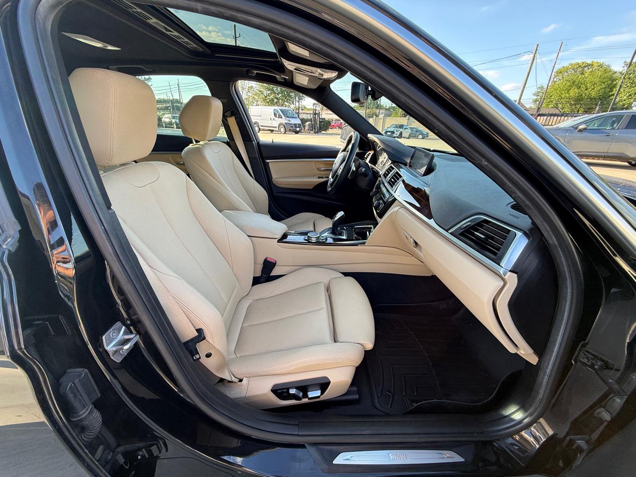 BMW 3-Series 330i SULEV Sedan 2017