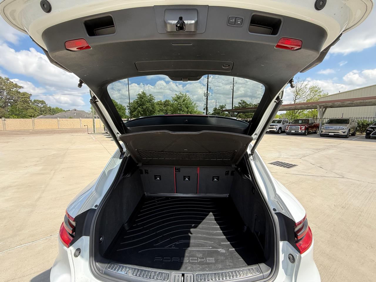 Porsche Macan AWD 2018