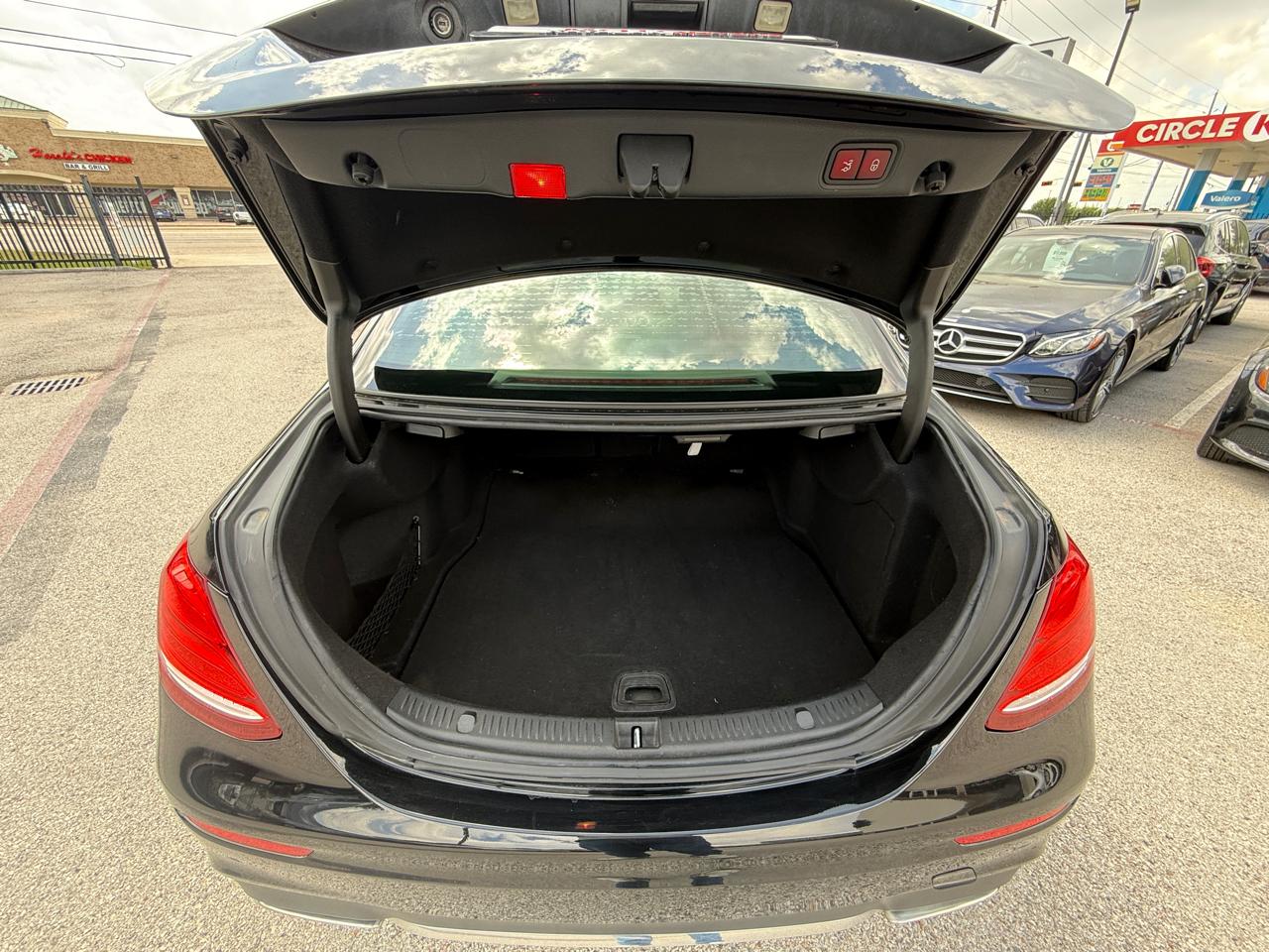 Mercedes-Benz E-Class E 300 Sport RWD Sedan 2017