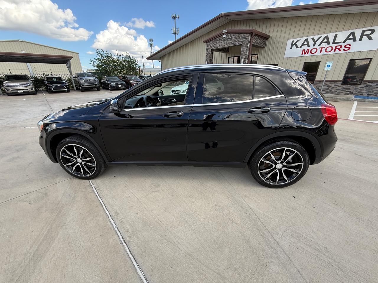 Mercedes-Benz GLA-Class GLA250 2015