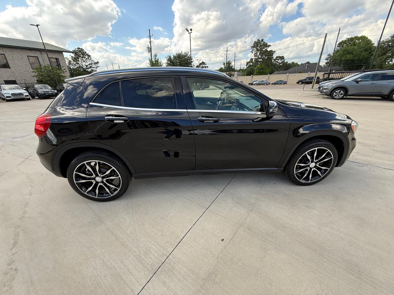 Mercedes-Benz GLA-Class GLA250 2015