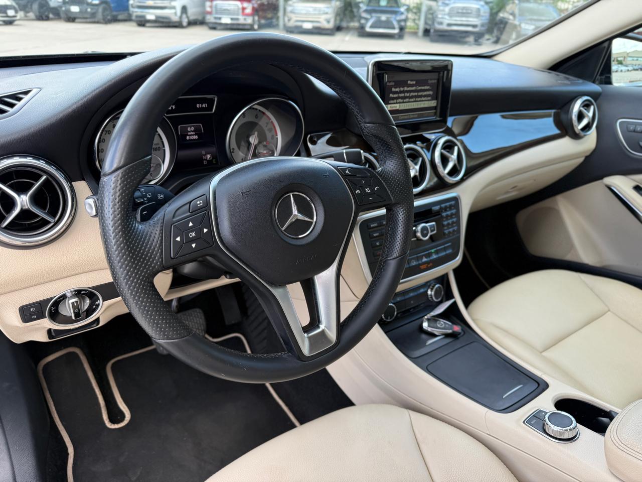 Mercedes-Benz GLA-Class GLA250 2015