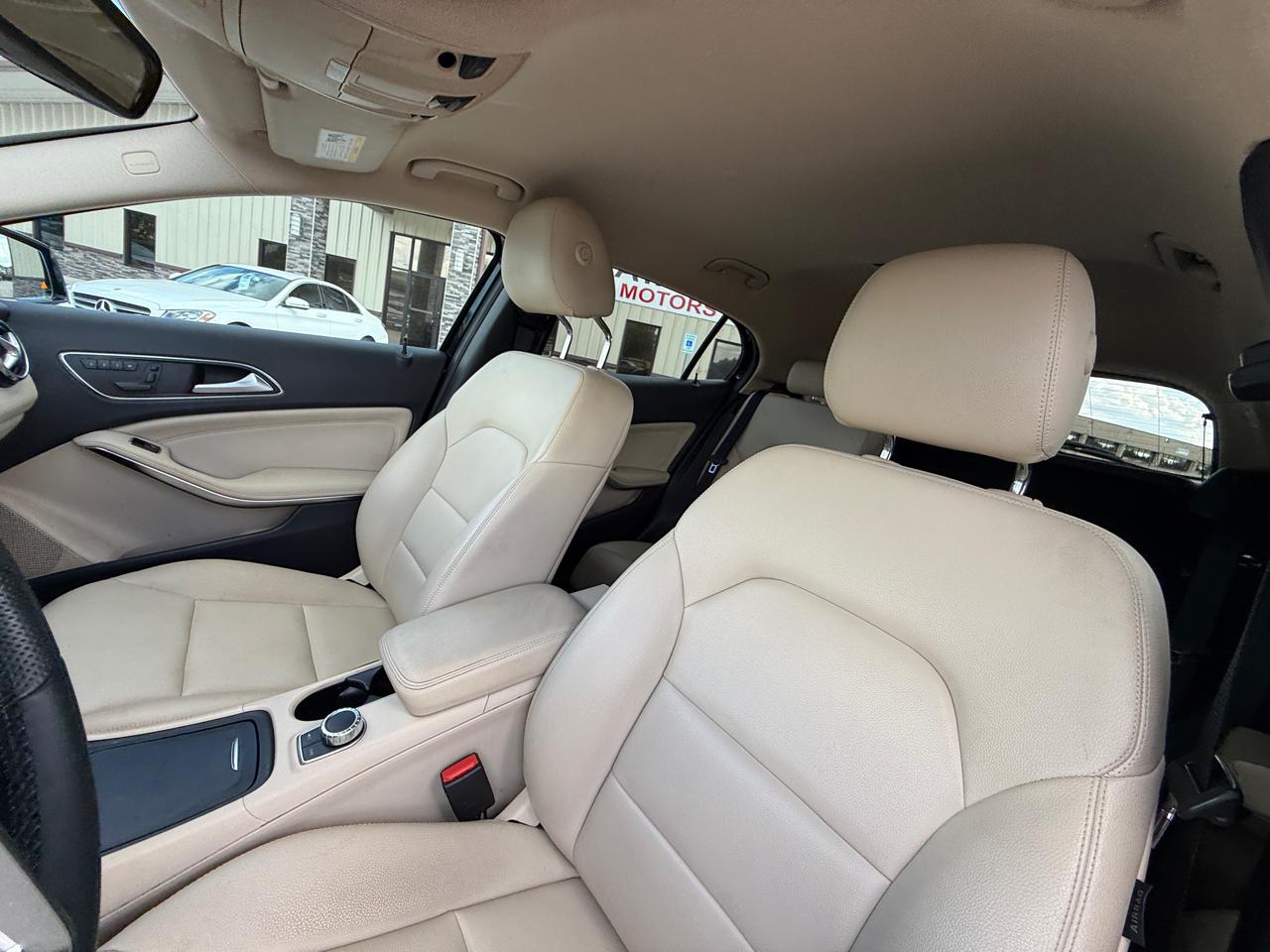 Mercedes-Benz GLA-Class GLA250 2015