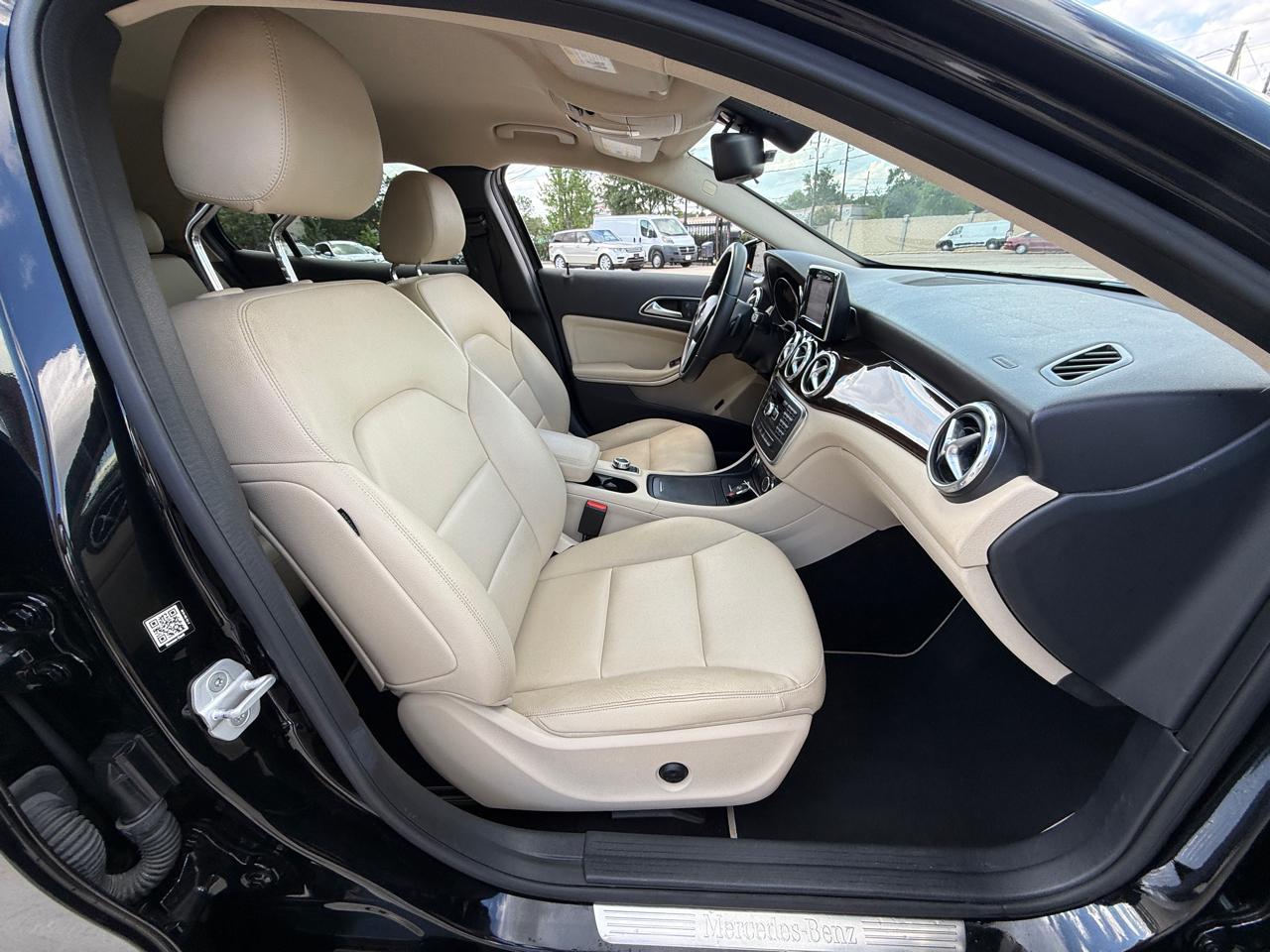 Mercedes-Benz GLA-Class GLA250 2015