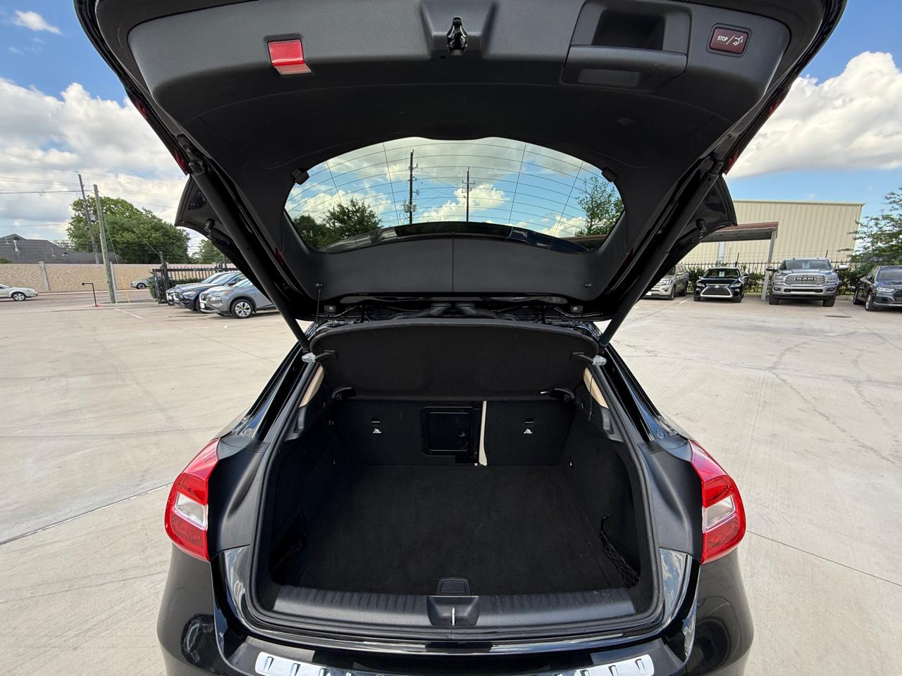 Mercedes-Benz GLA-Class GLA250 2015