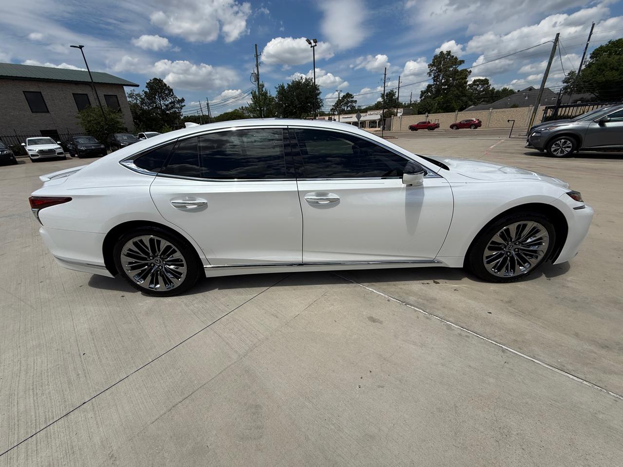 Lexus LS 500 Base 2020