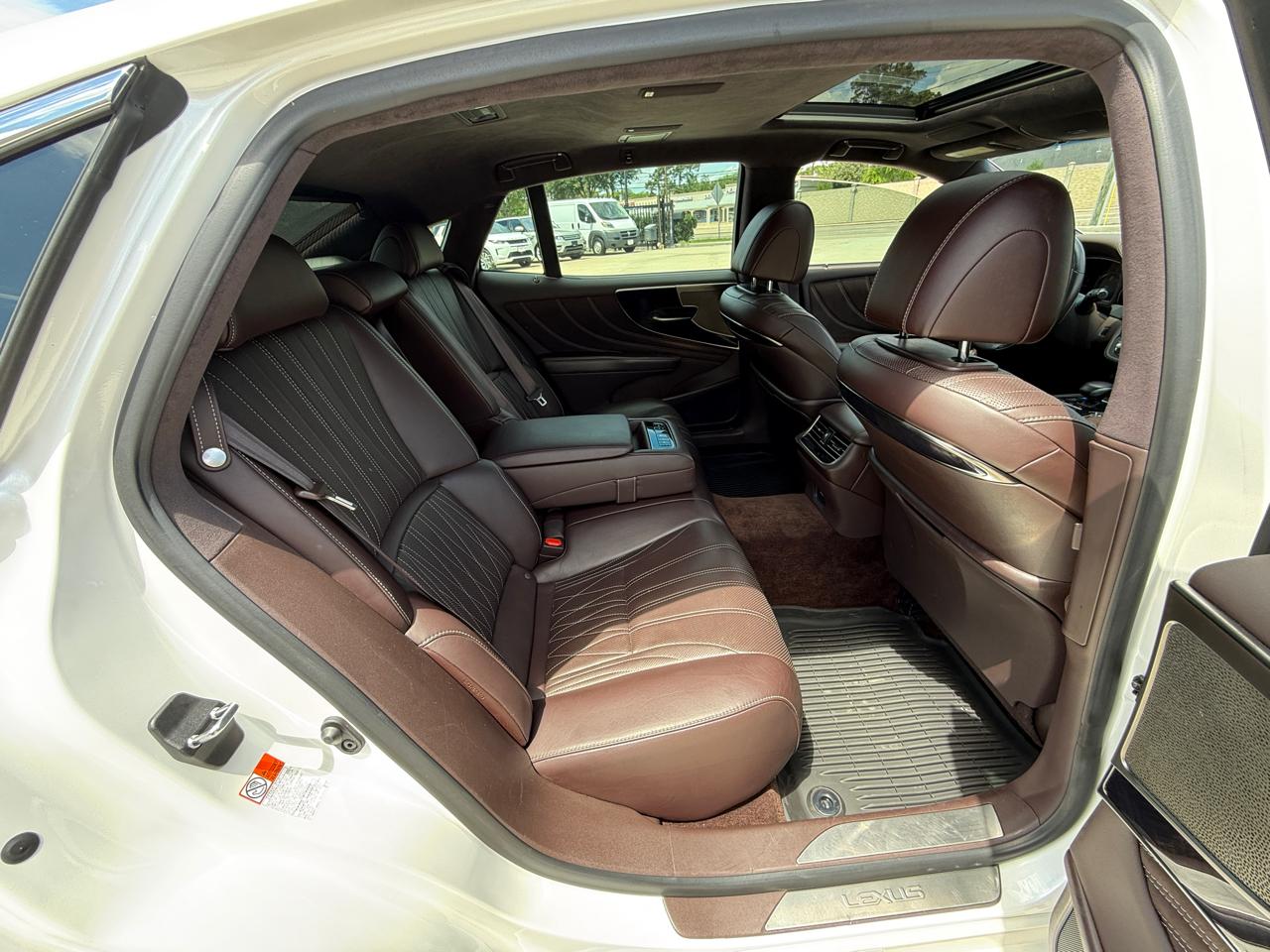 Lexus LS 500 Base 2020