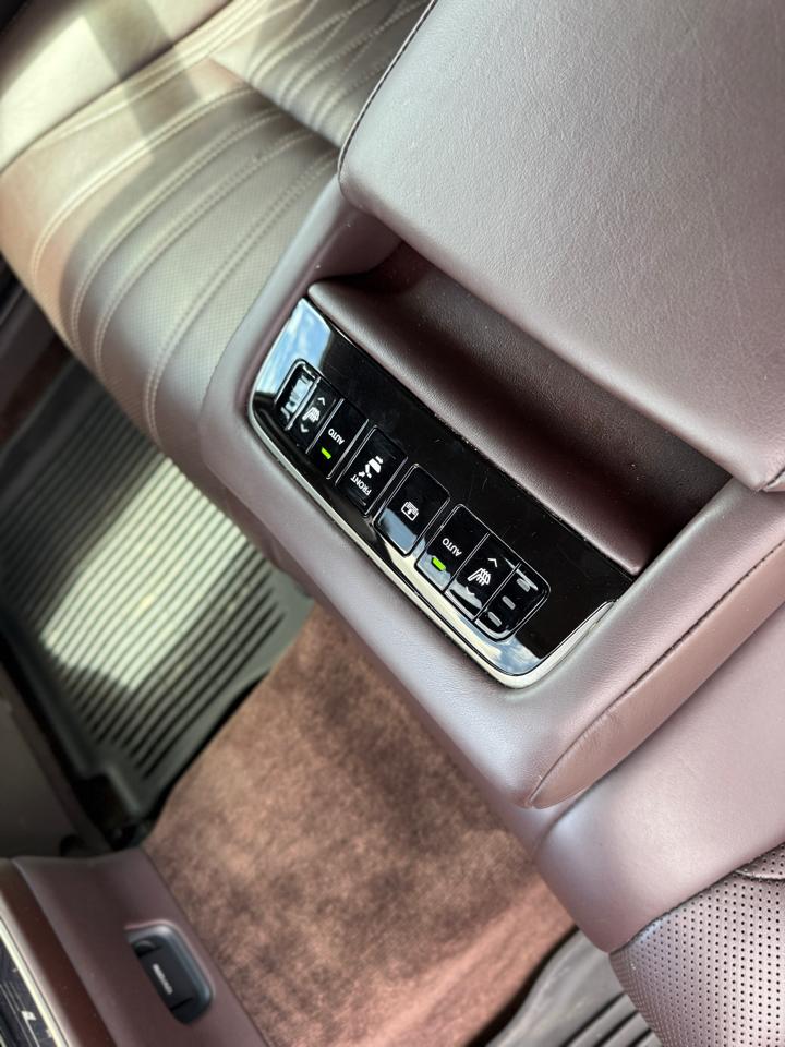 Lexus LS 500 Base 2020