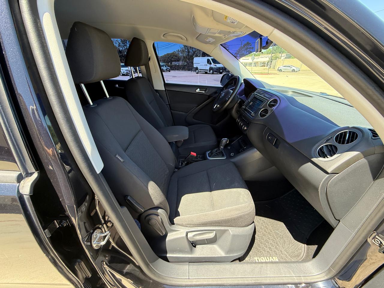 Volkswagen Tiguan S 4Motion 2018