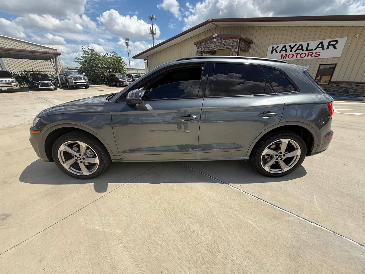 Audi Q5 Titanium Prestige 45 TFSI quattro 2020