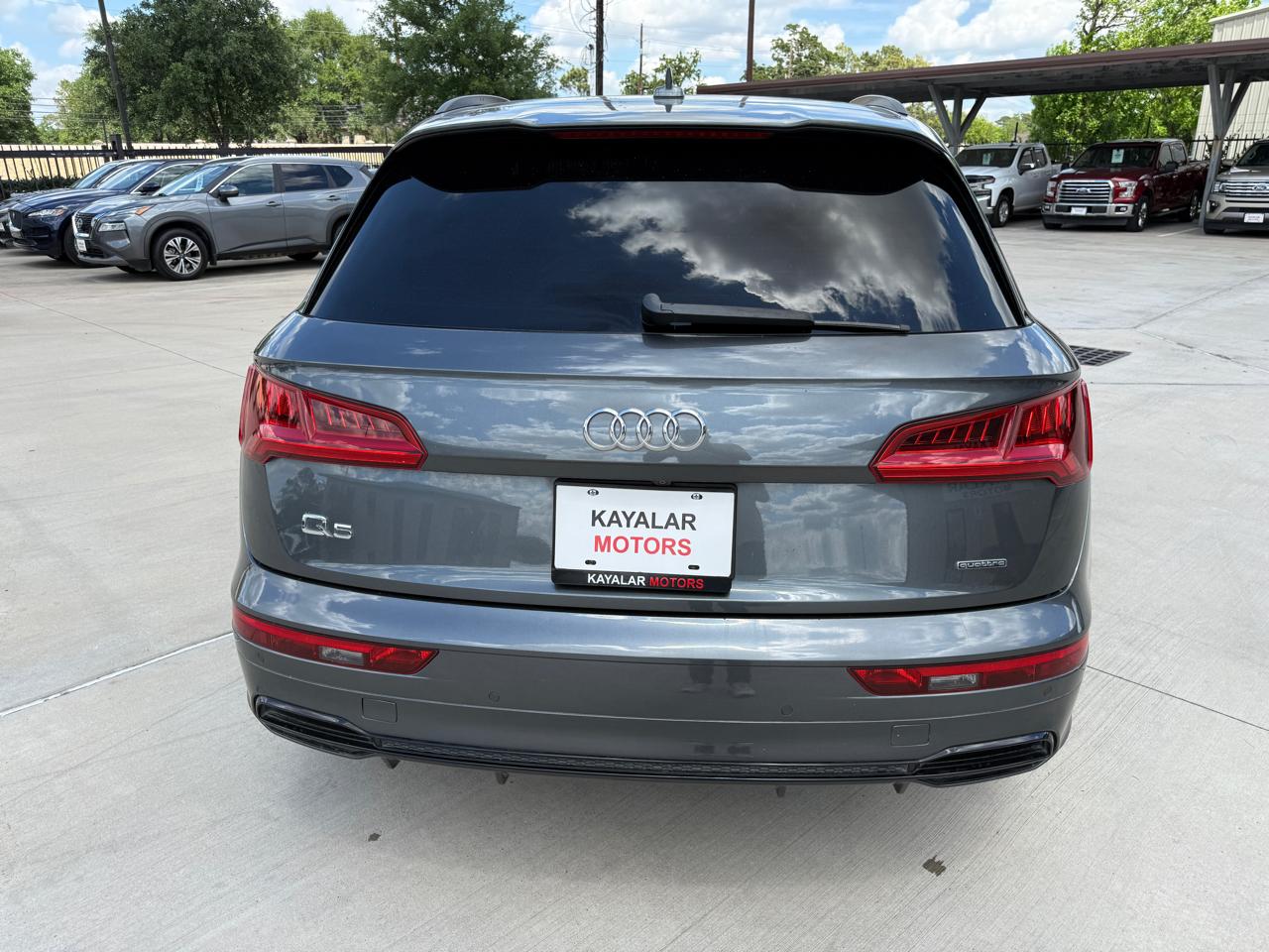 Audi Q5 Titanium Prestige 45 TFSI quattro 2020