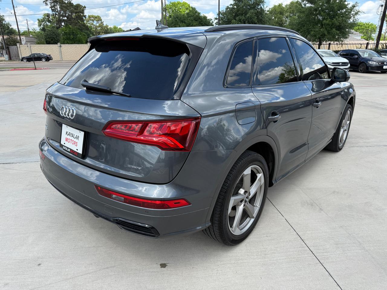 Audi Q5 Titanium Prestige 45 TFSI quattro 2020
