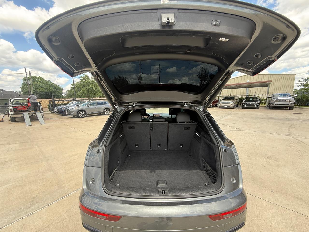 Audi Q5 Titanium Prestige 45 TFSI quattro 2020