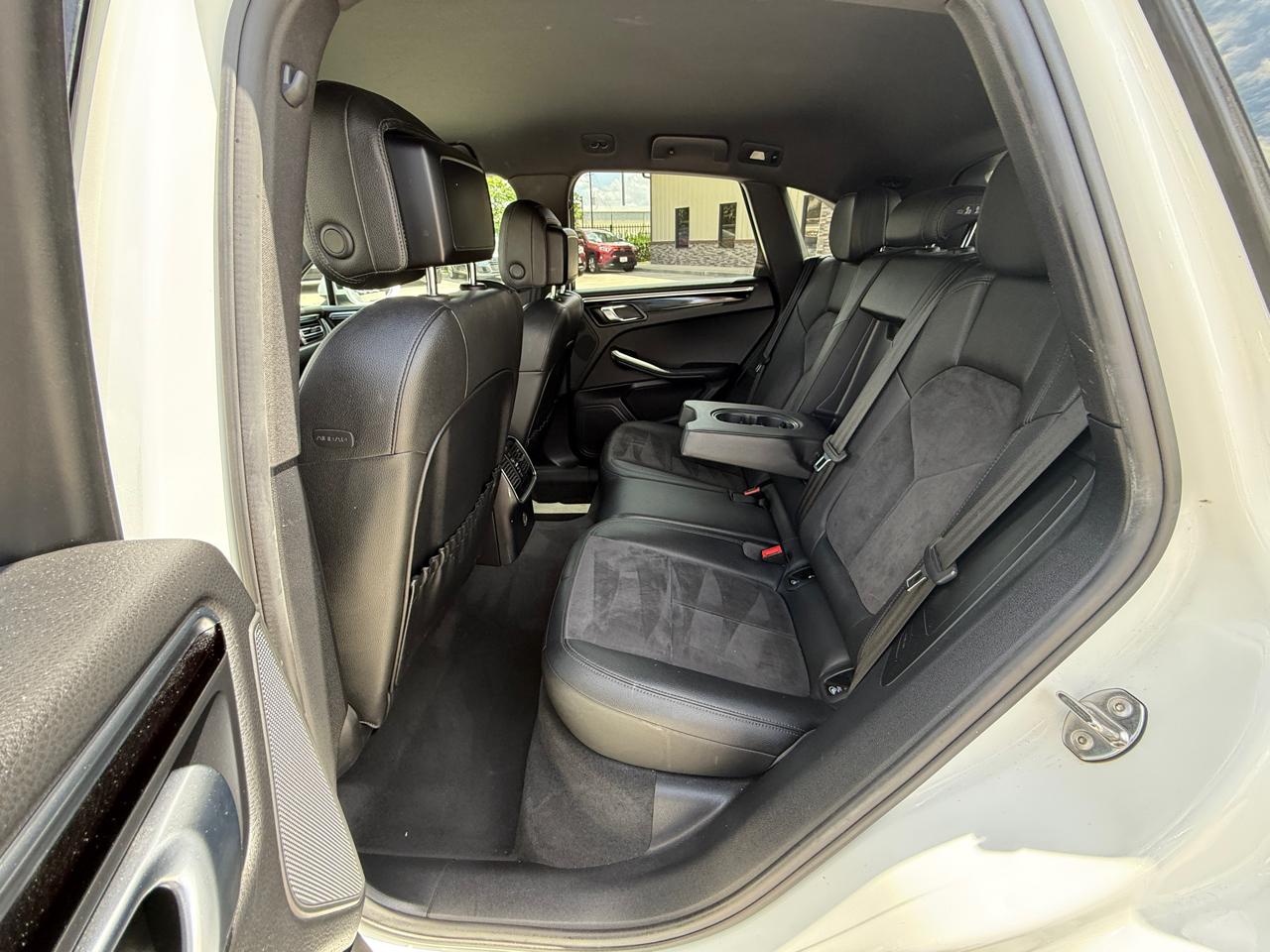 Porsche Macan Base 2019