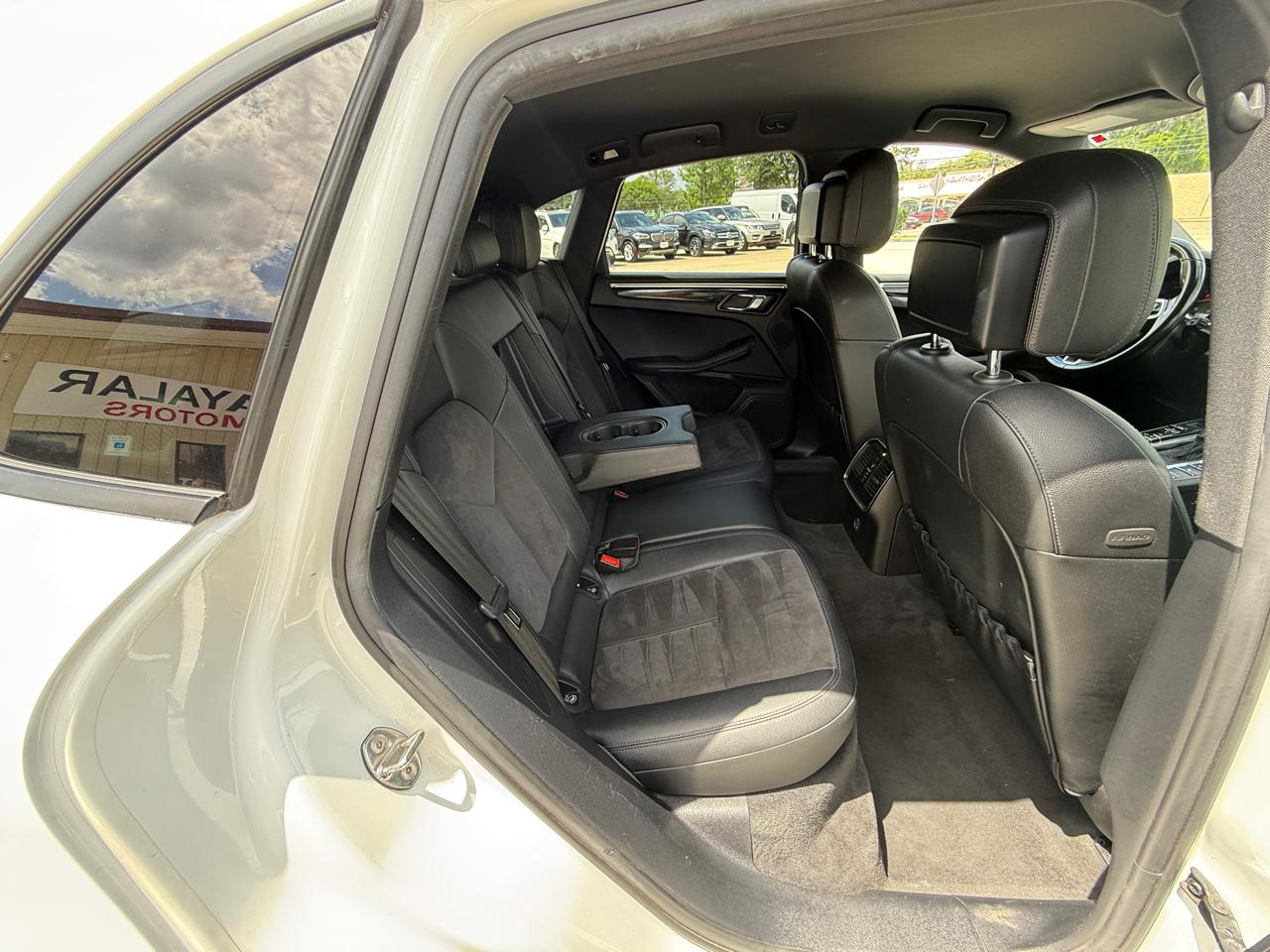 Porsche Macan Base 2019