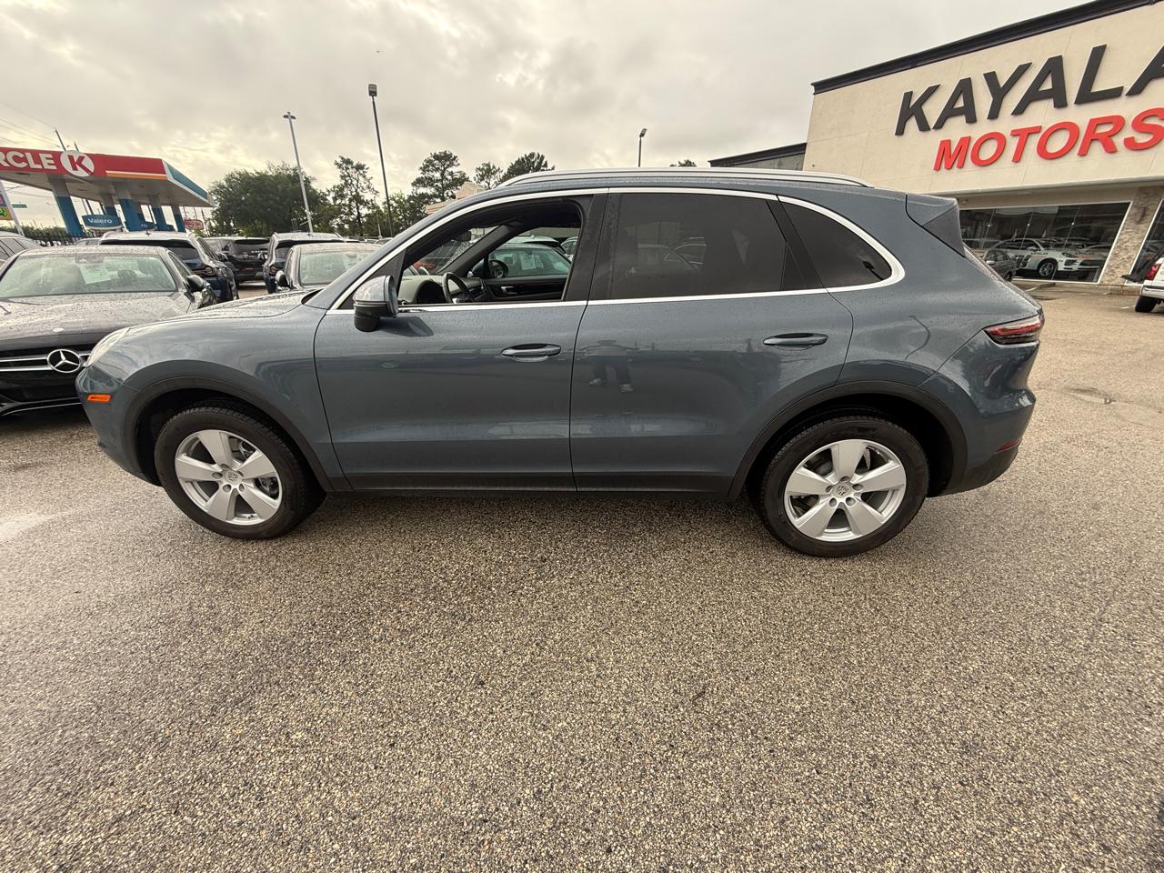 Porsche Cayenne Base 2019