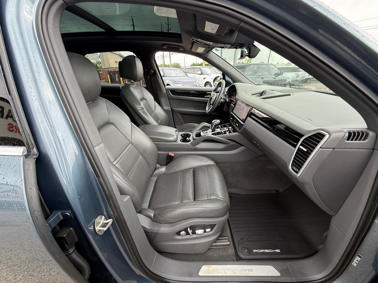 Porsche Cayenne Base 2019