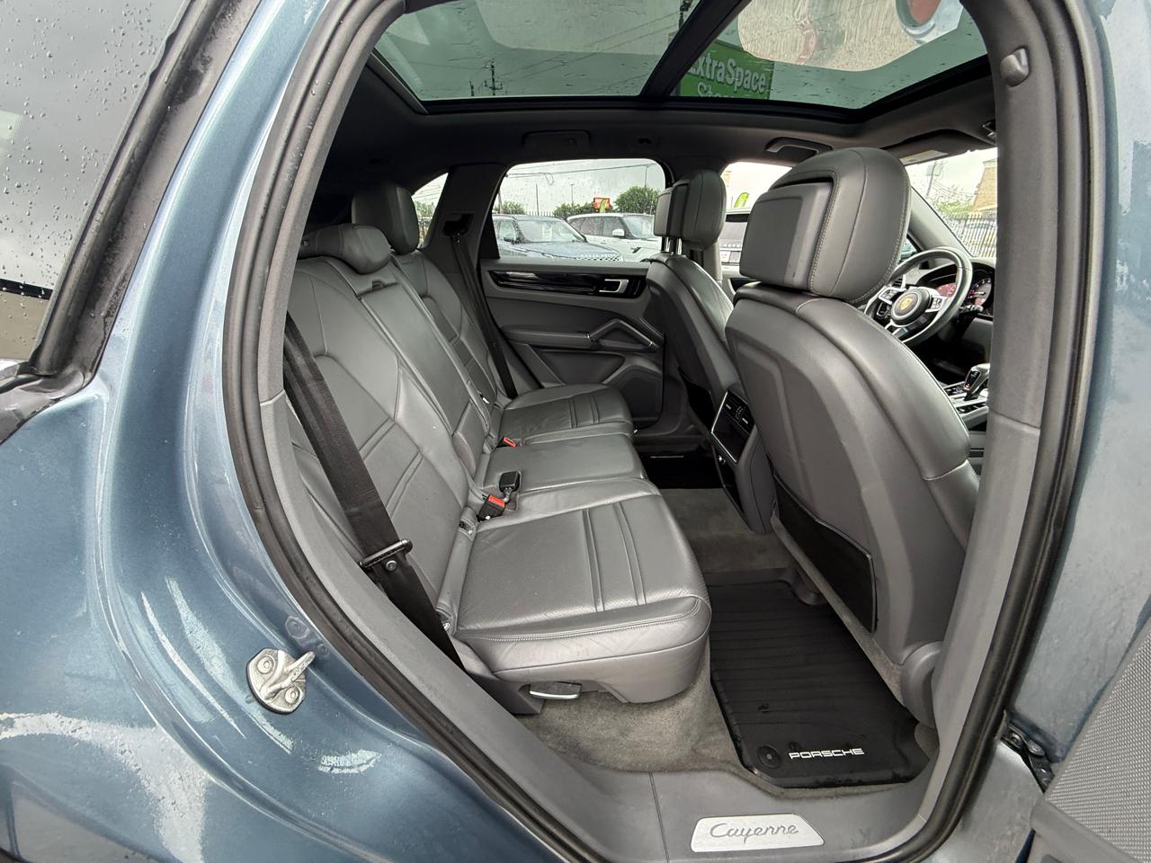 Porsche Cayenne Base 2019