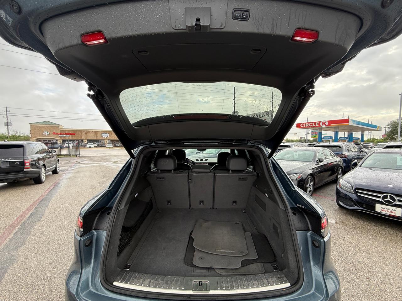 Porsche Cayenne Base 2019