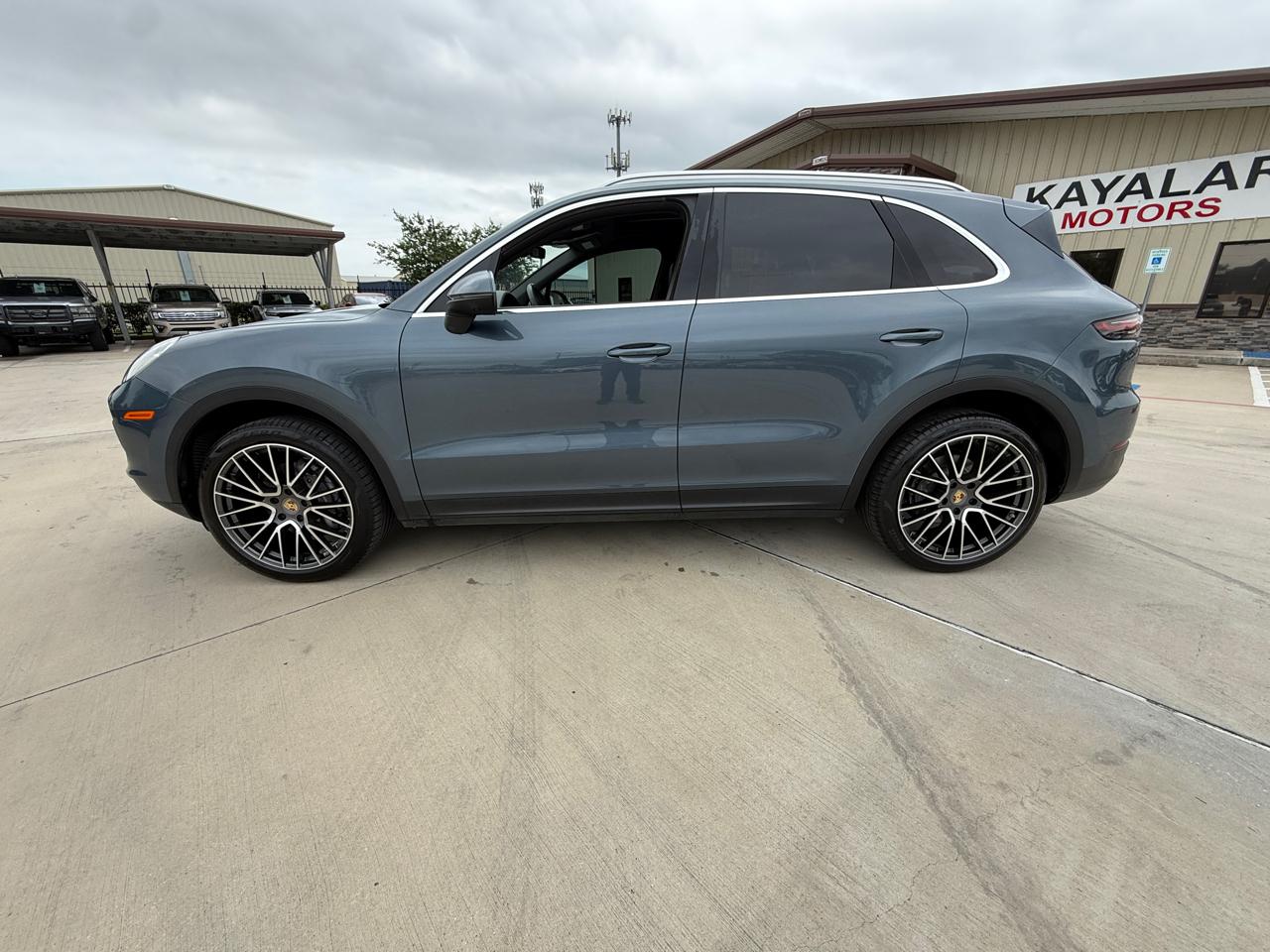 Porsche Cayenne Base 2019