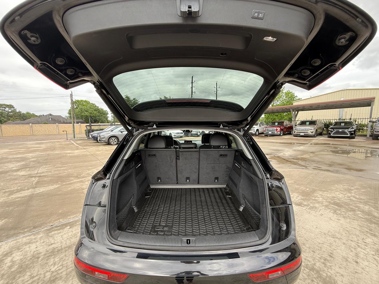 Audi Q5 2.0T Premium Plus quattro 2018