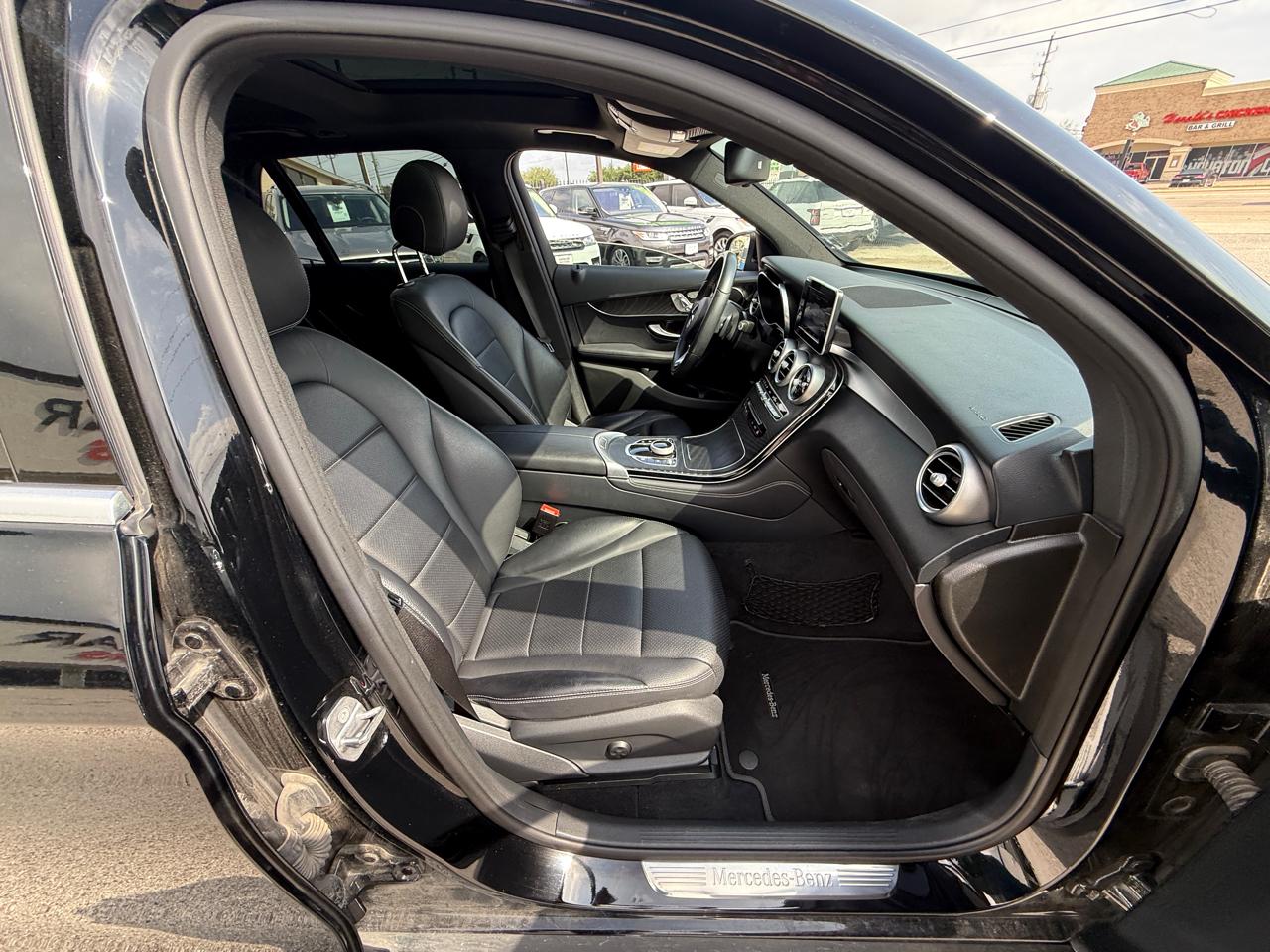 Mercedes-Benz GLC-Class GLC300 2018