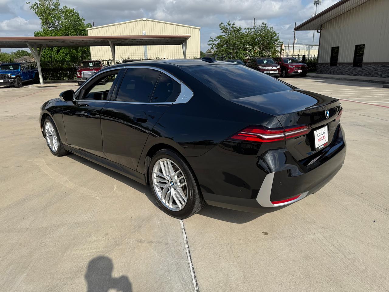 BMW 5-Series 530i 2025