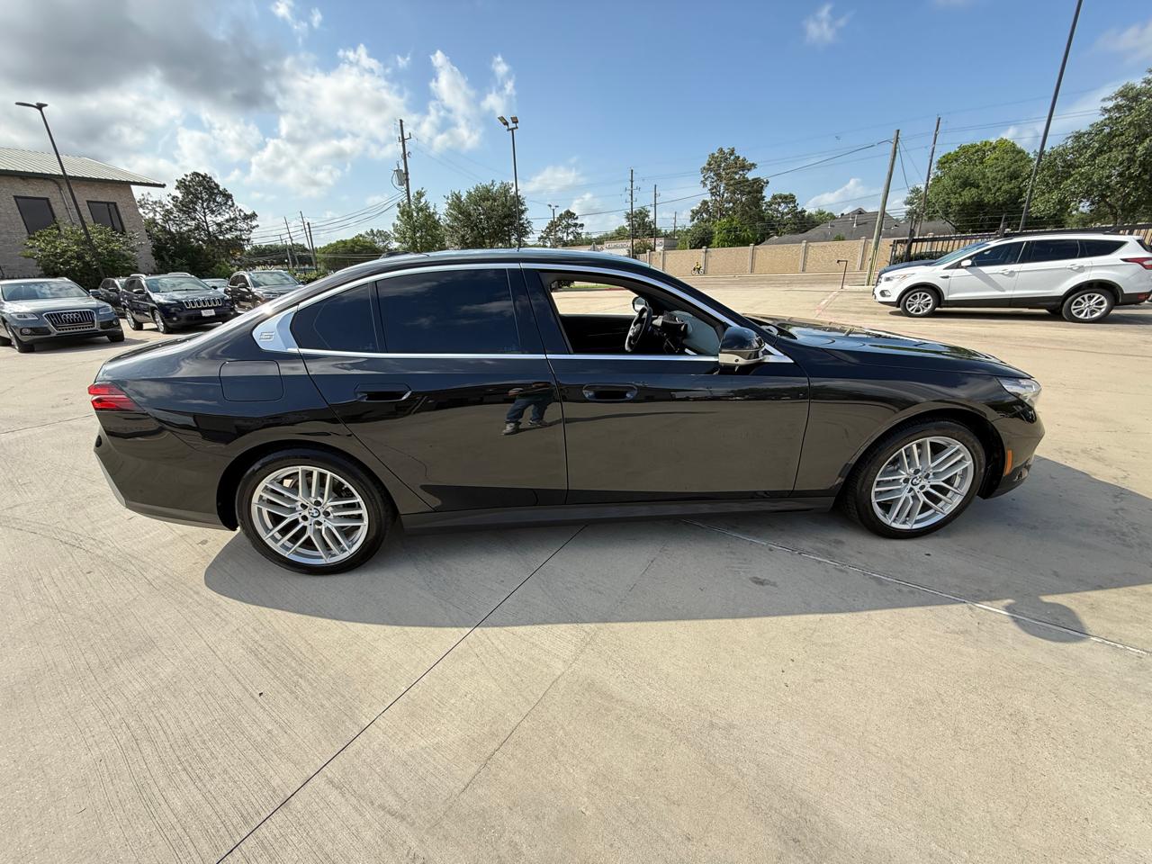 BMW 5-Series 530i 2025