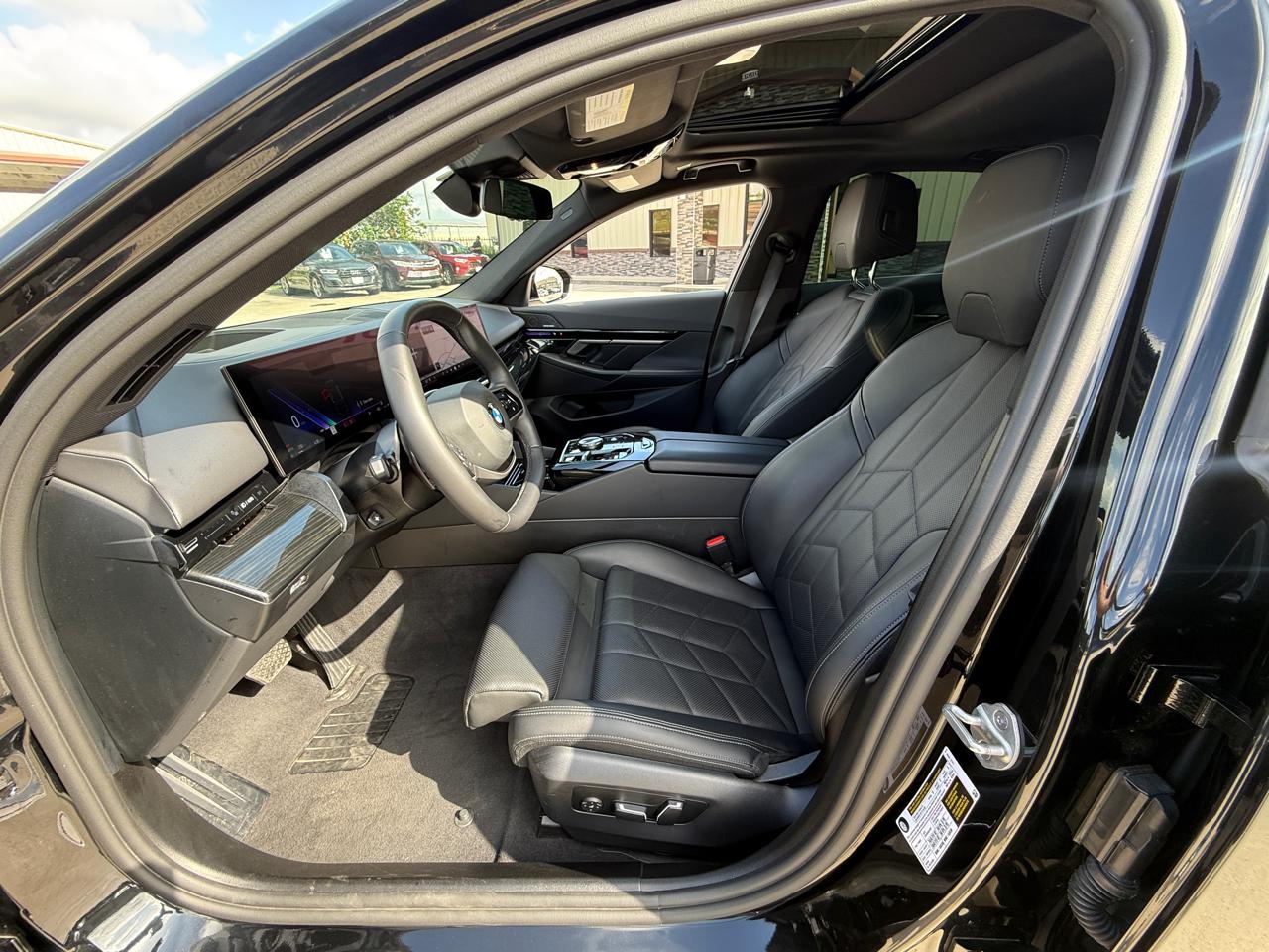 BMW 5-Series 530i 2025