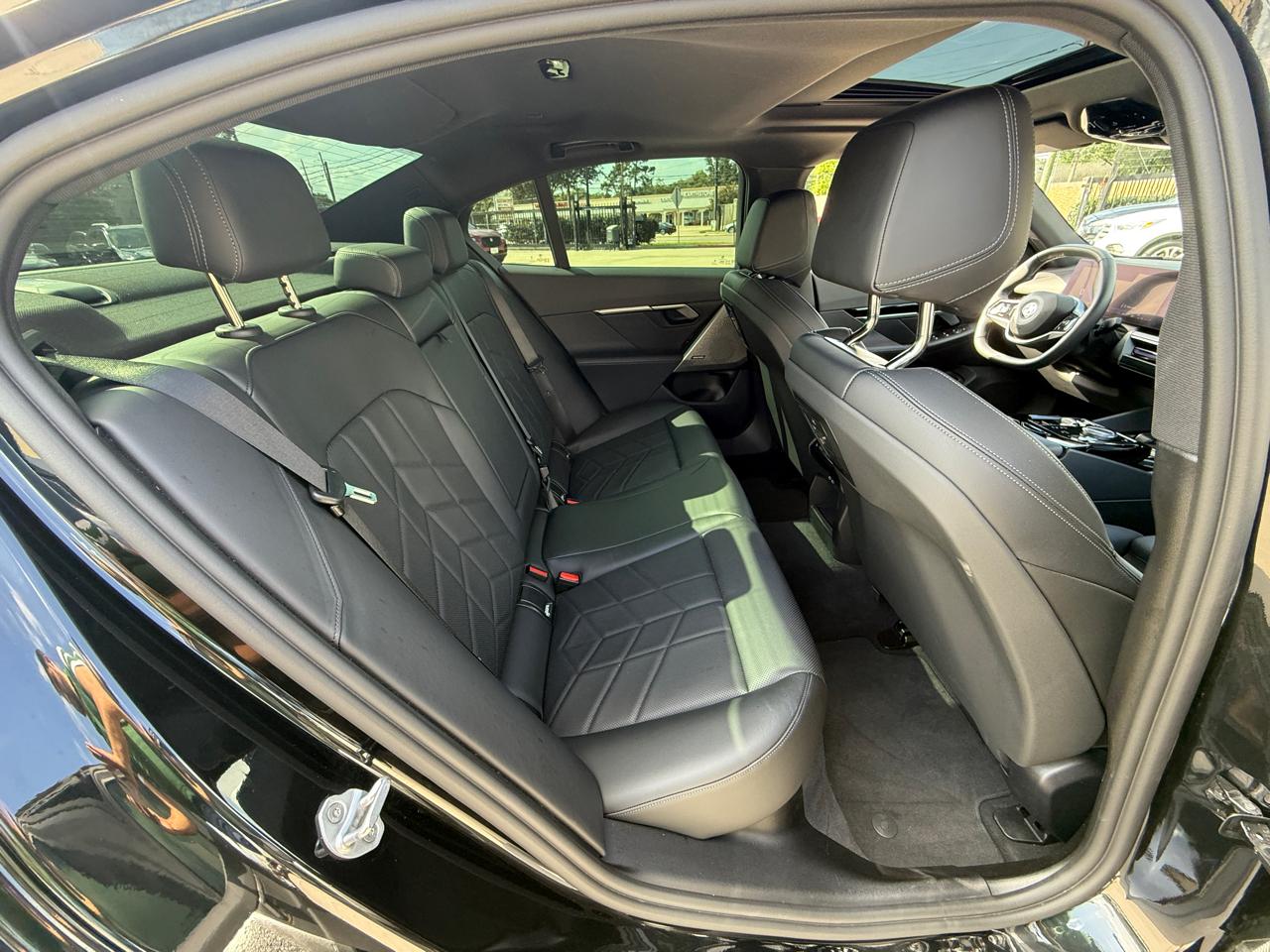 BMW 5-Series 530i 2025