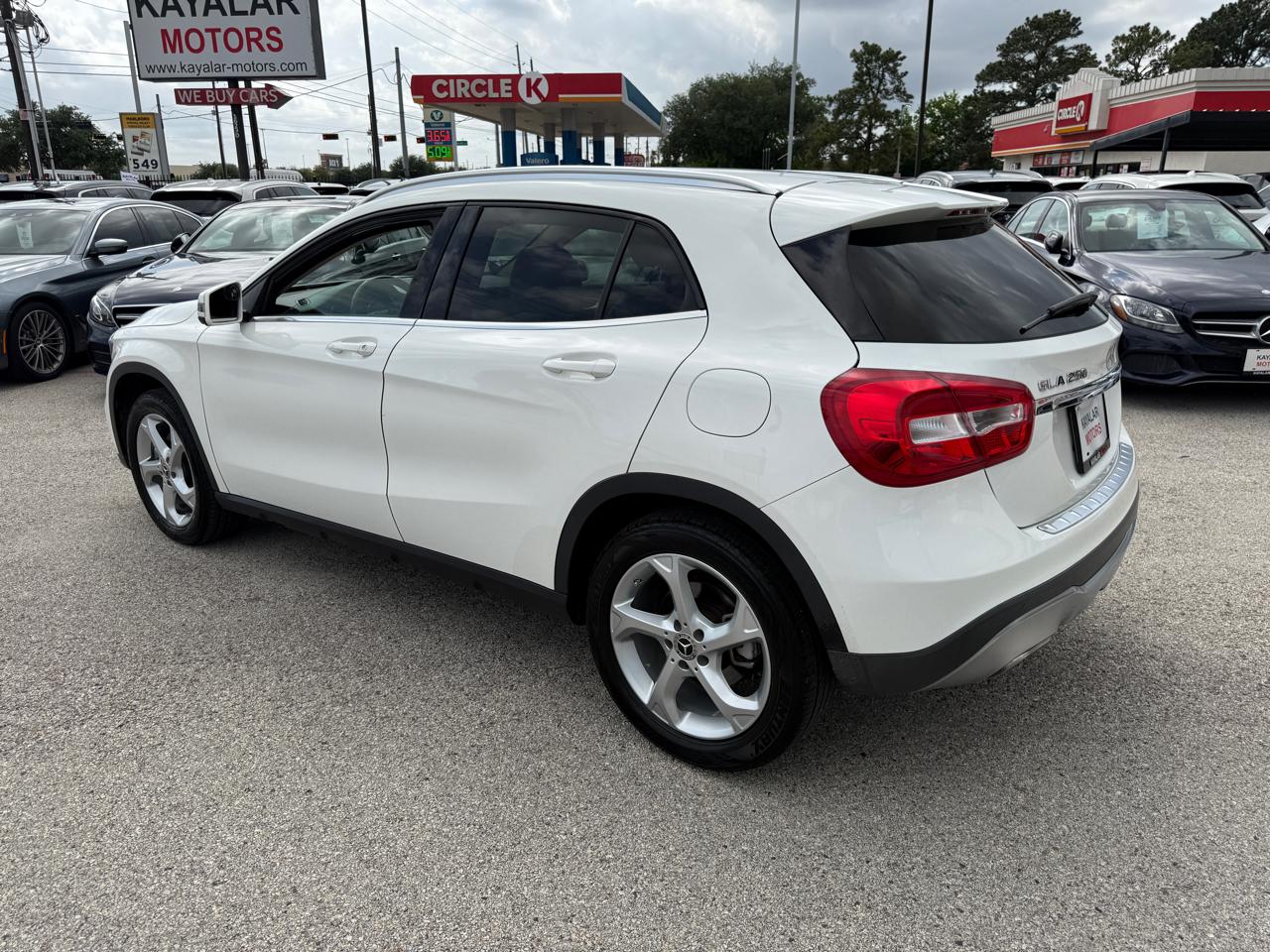 Mercedes-Benz GLA-Class GLA250 2019