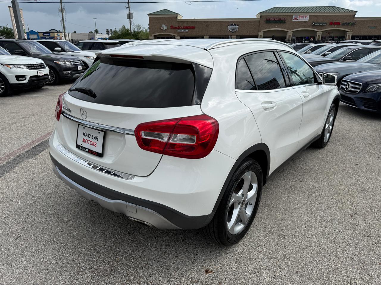 Mercedes-Benz GLA-Class GLA250 2019