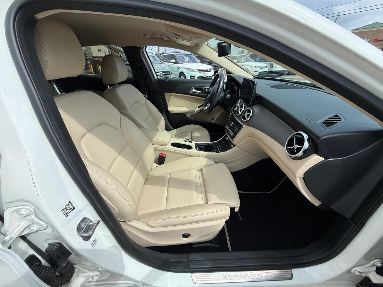 Mercedes-Benz GLA-Class GLA250 2019