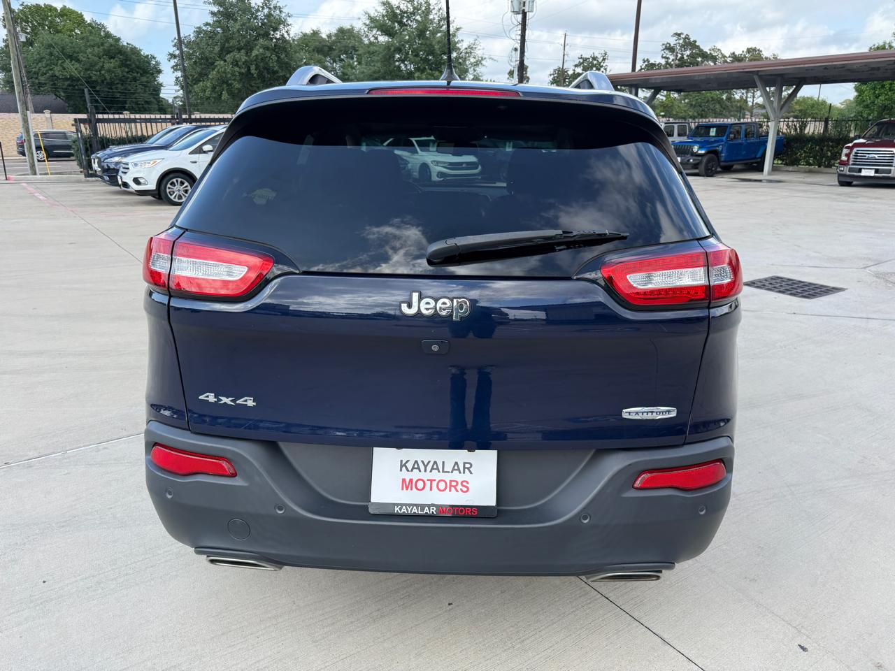 Jeep Cherokee Latitude 4WD 2015