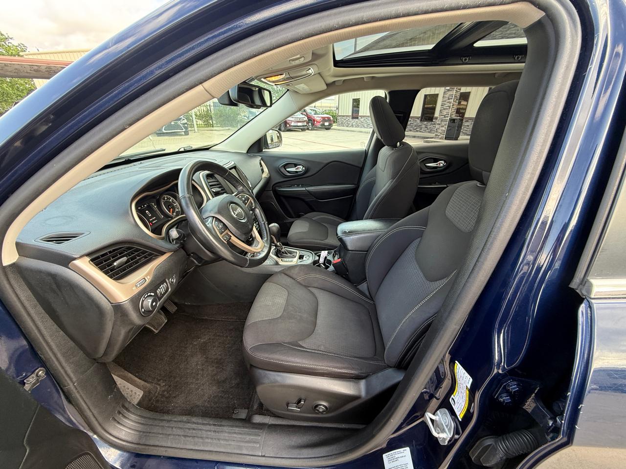 Jeep Cherokee Latitude 4WD 2015