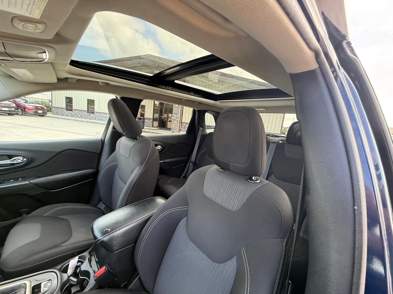 Jeep Cherokee Latitude 4WD 2015