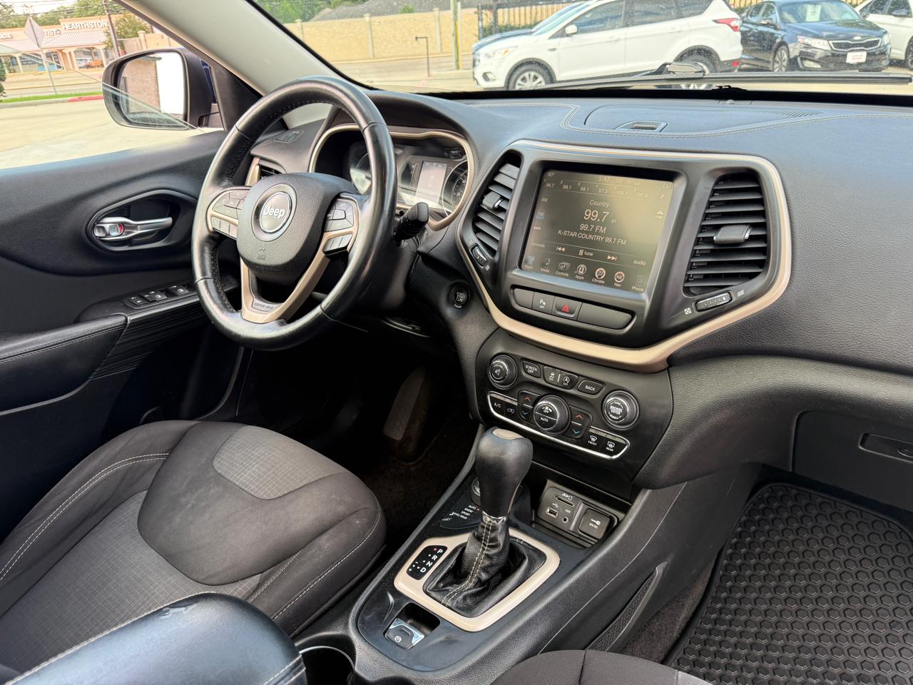 Jeep Cherokee Latitude 4WD 2015
