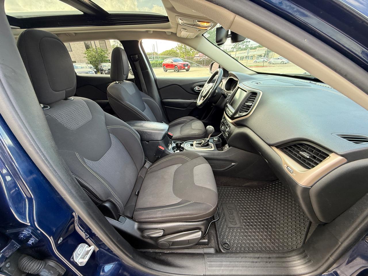 Jeep Cherokee Latitude 4WD 2015