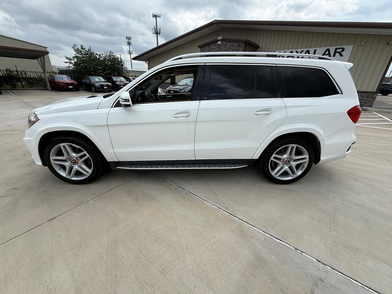 Mercedes-Benz GL-Class GL550 4MATIC 2016