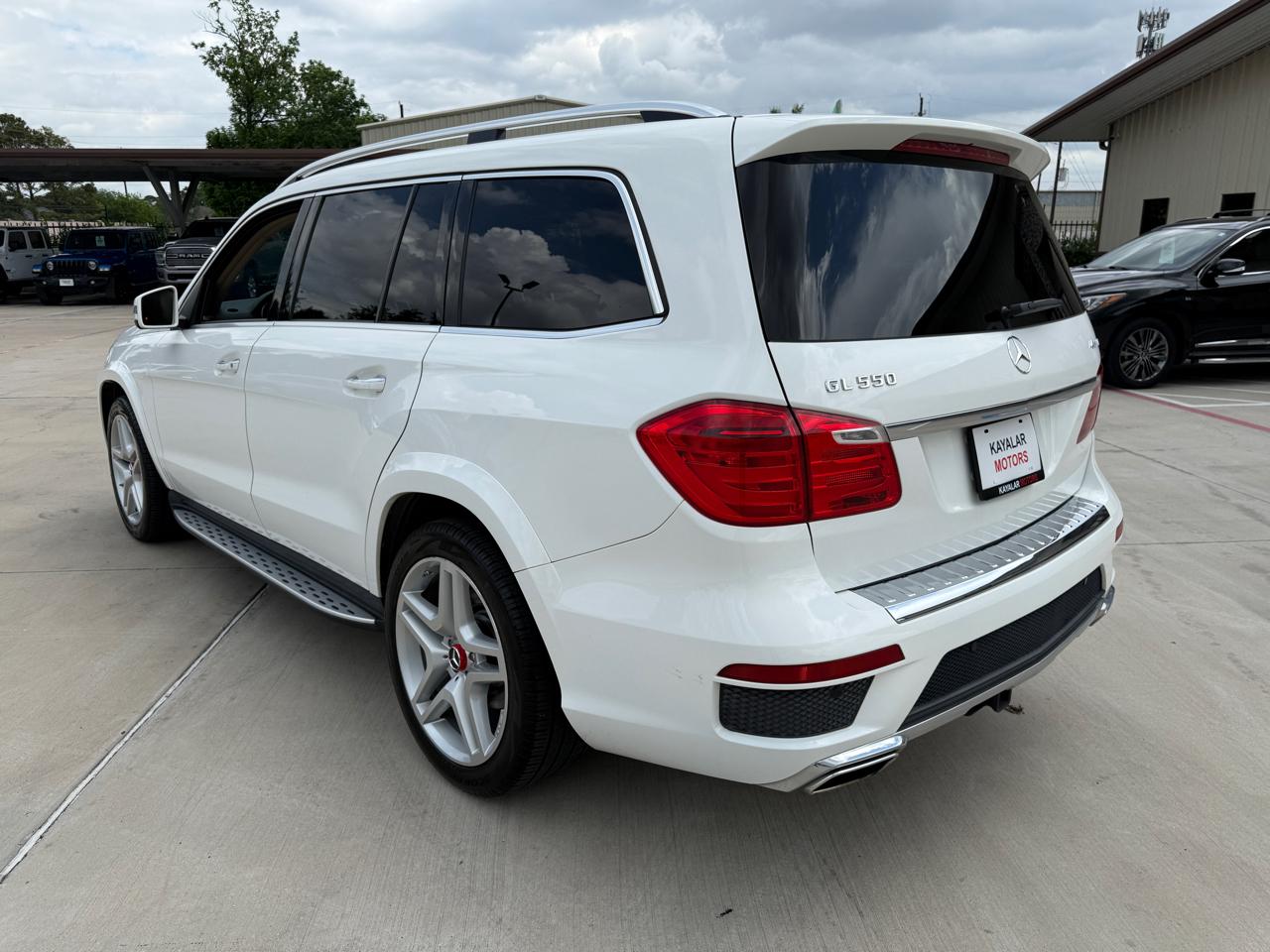 Mercedes-Benz GL-Class GL550 4MATIC 2016