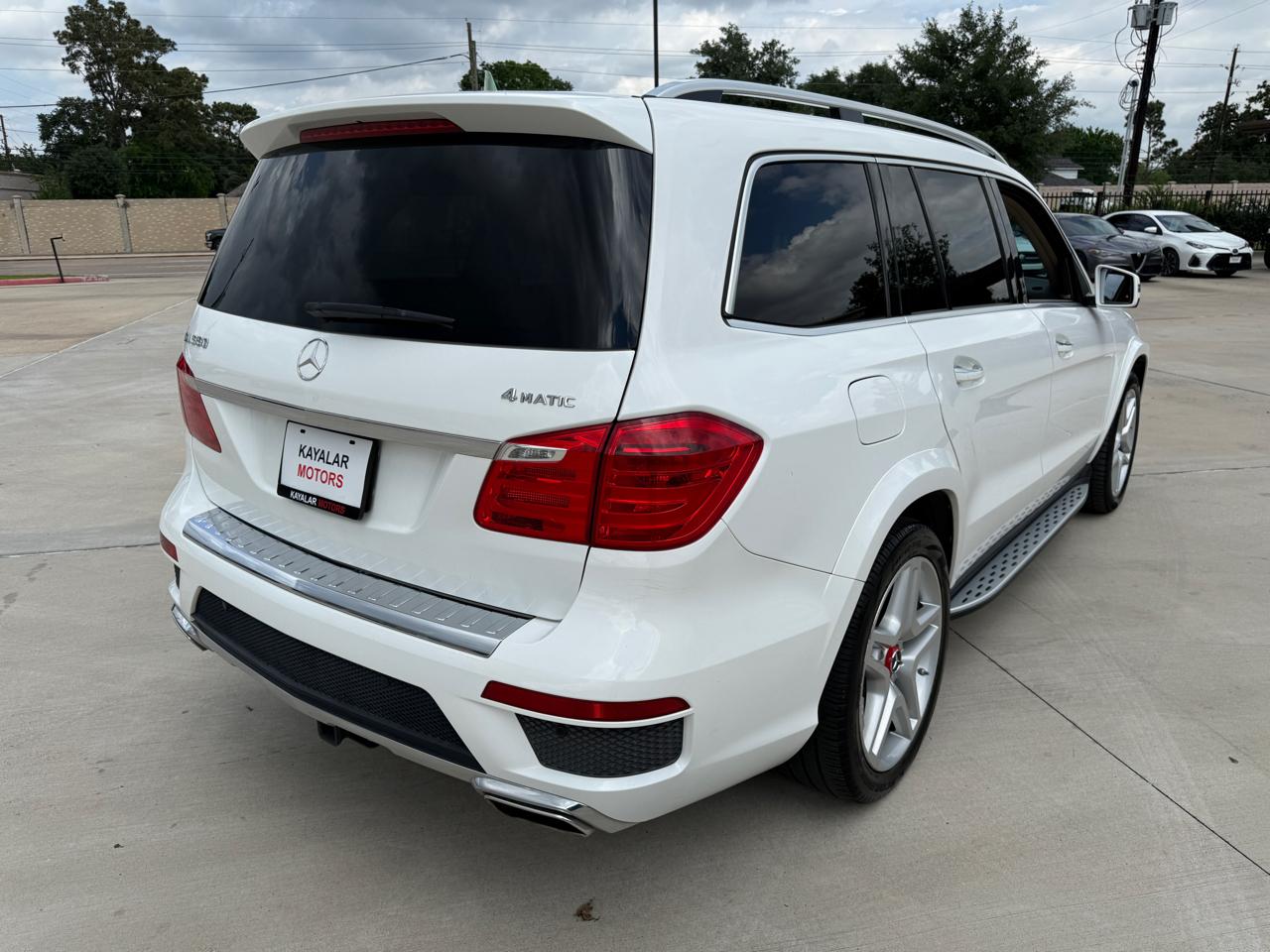Mercedes-Benz GL-Class GL550 4MATIC 2016