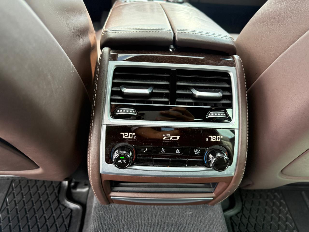 BMW 7-Series 750i 2017