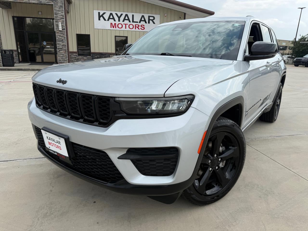Jeep Grand Cherokee Laredo 4WD 2022