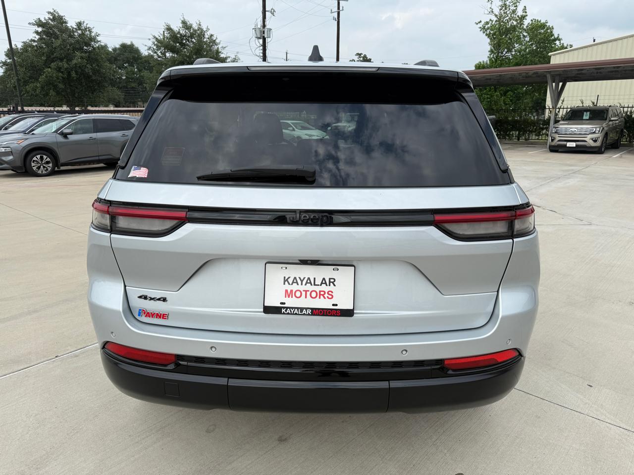 Jeep Grand Cherokee Laredo 4WD 2022