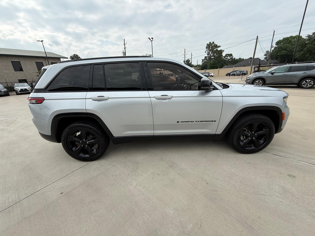 Jeep Grand Cherokee Laredo 4WD 2022