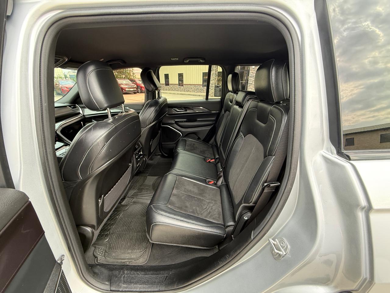 Jeep Grand Cherokee Laredo 4WD 2022