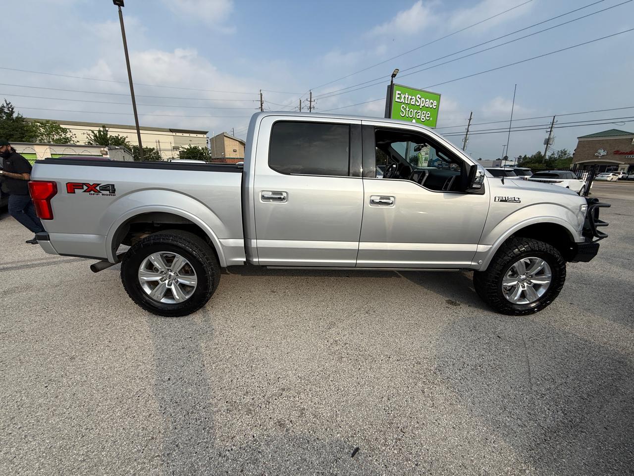 Ford F-150 Platinum SuperCrew 5.5-ft. Bed 4WD 2019