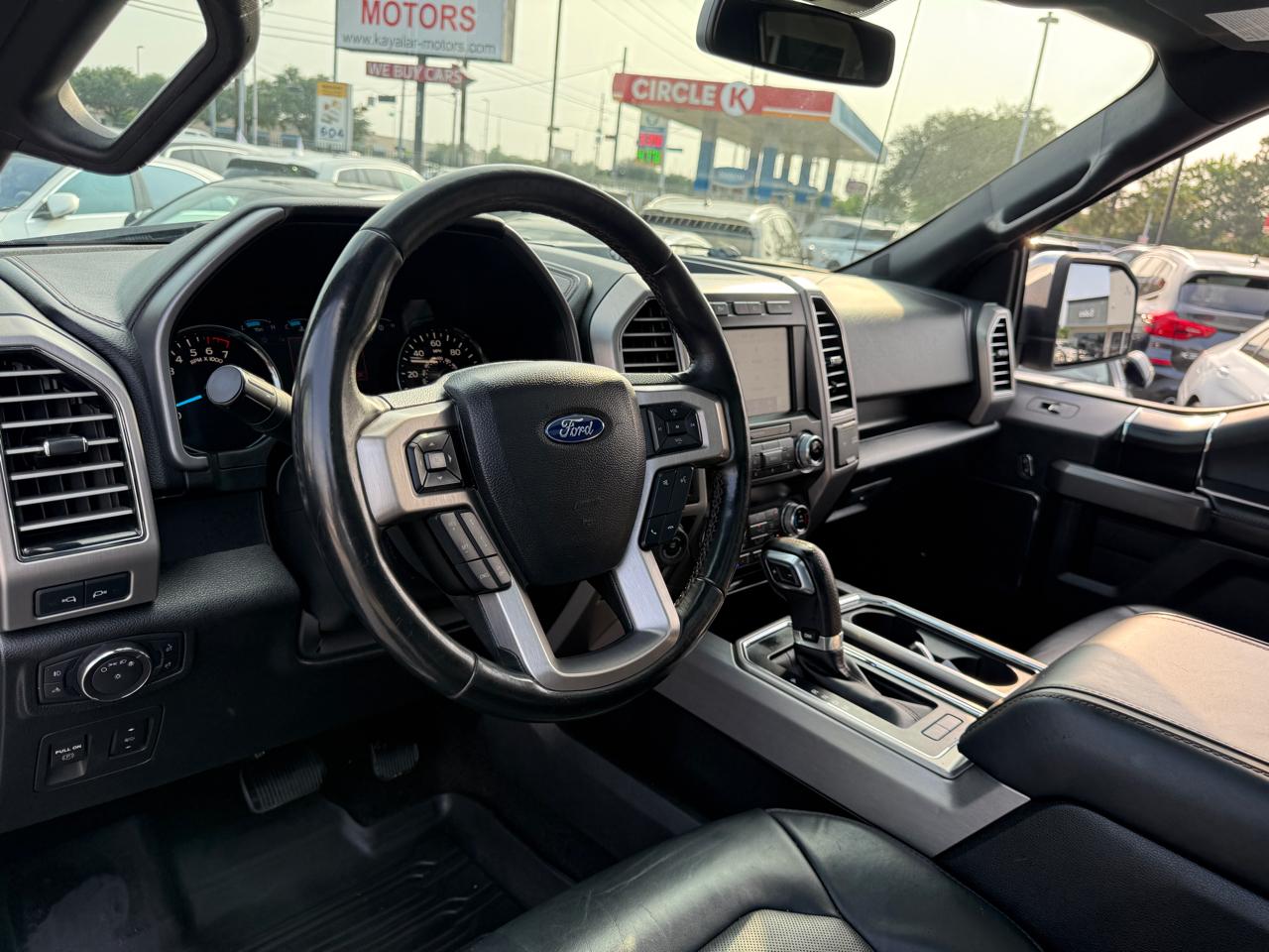 Ford F-150 Platinum SuperCrew 5.5-ft. Bed 4WD 2019