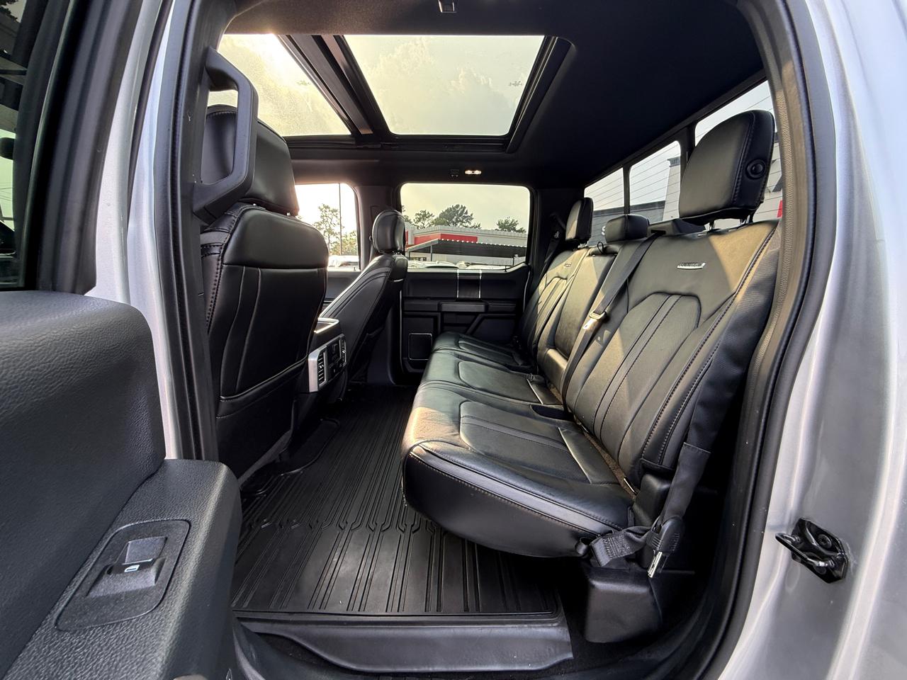 Ford F-150 Platinum SuperCrew 5.5-ft. Bed 4WD 2019